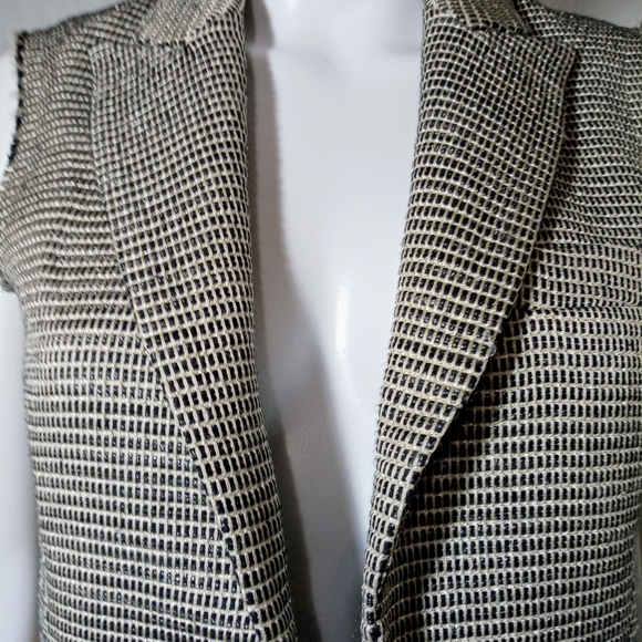 Theory S/L Raw Edge Vest - Picture 4 of 7